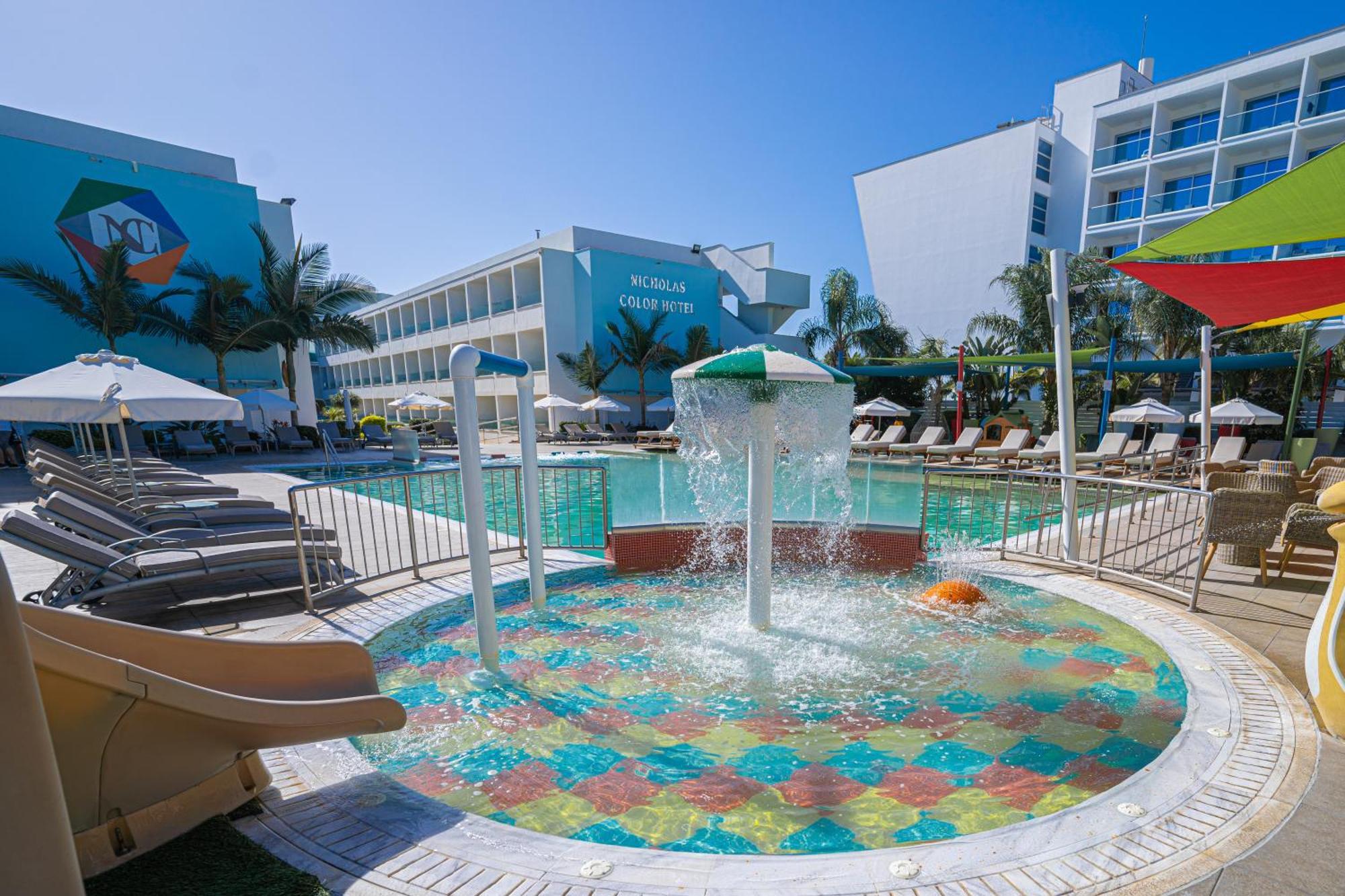 Nicholas Color Hotel Agia Napa Exterior foto
