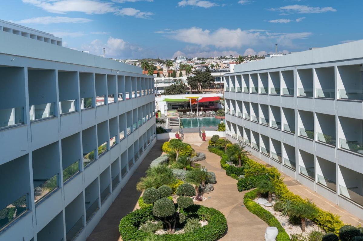 Nicholas Color Hotel Agia Napa Exterior foto