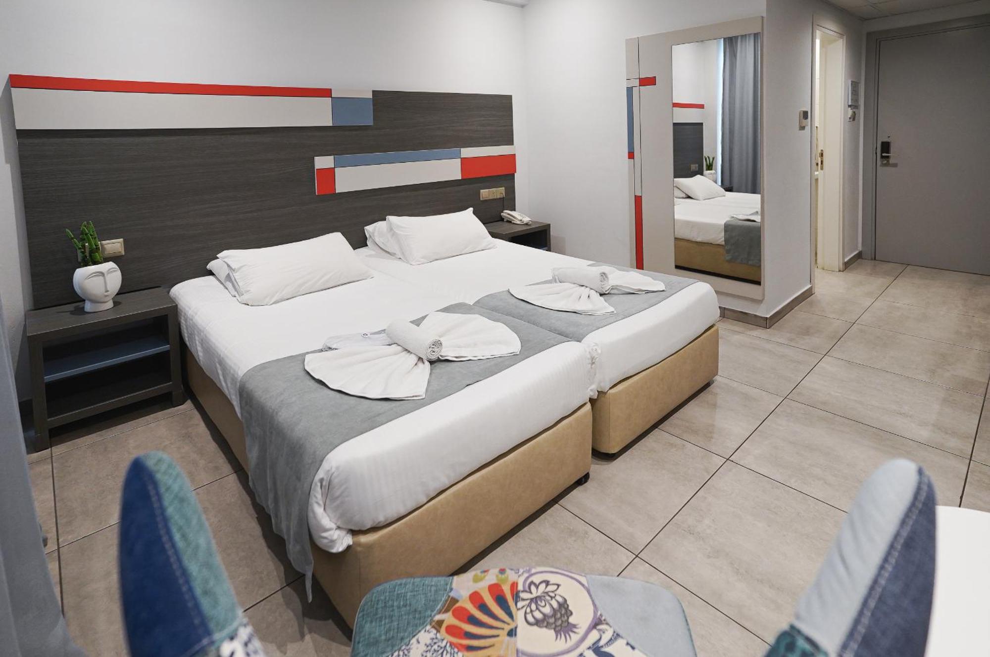 Nicholas Color Hotel Agia Napa Exterior foto